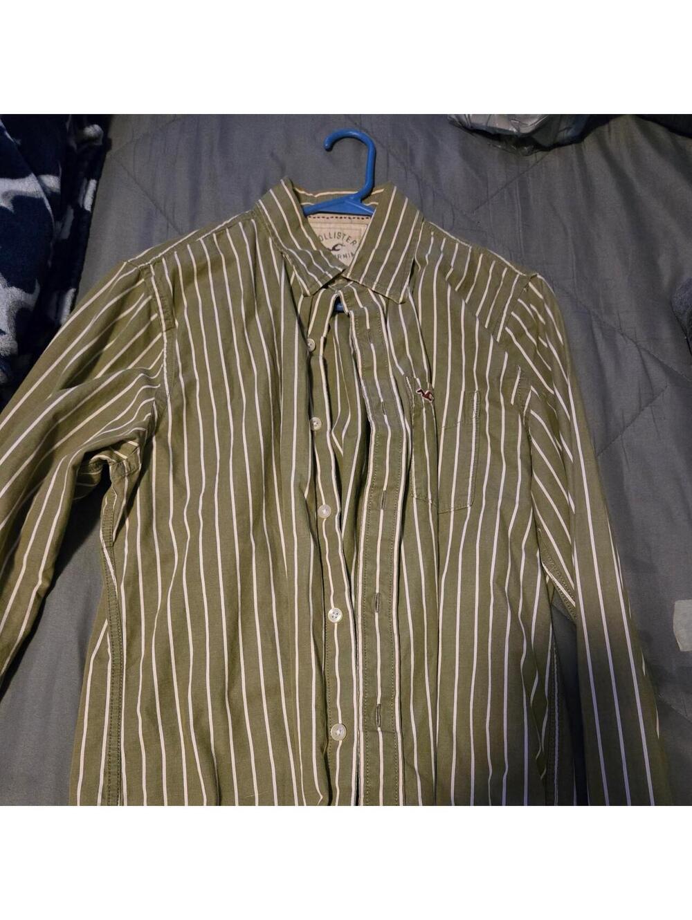 Hollister Co. Men's Green white striped